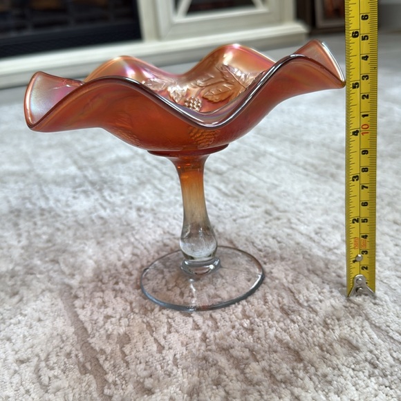 Vintage Fenton Glass Grape Cable Marigold Carnival Glass Compote Ruffled Bowl - Picture 7 of 8